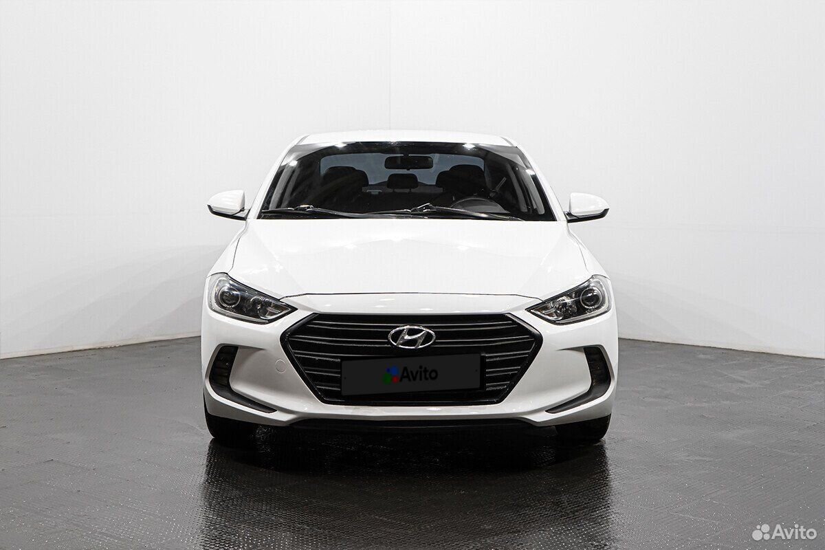 Hyundai Elantra, 2016