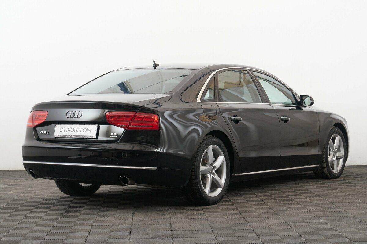 Audi A8, 2010