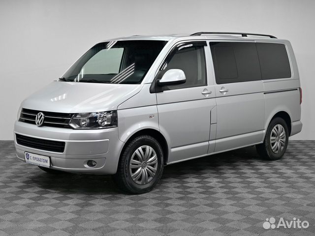 Volkswagen Caravelle, 2011