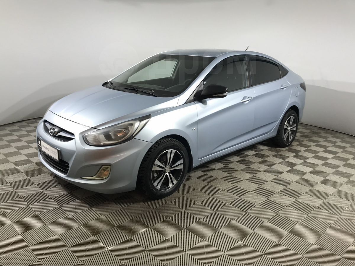 Hyundai Solaris, 1 поколение