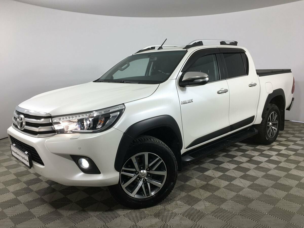 Toyota Hilux, 2015