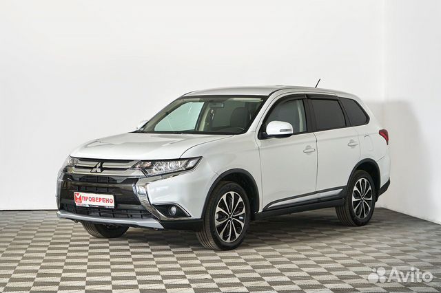 Mitsubishi Outlander, 2015