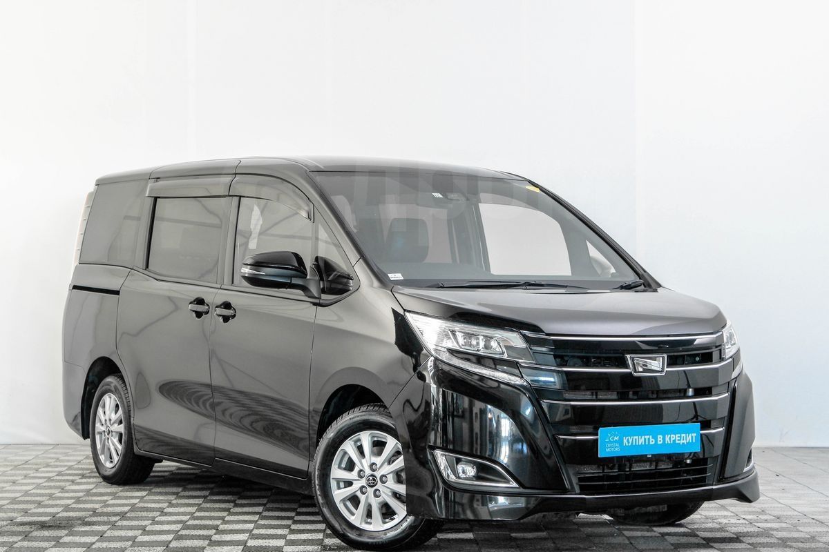 Toyota Noah, 3 поколение