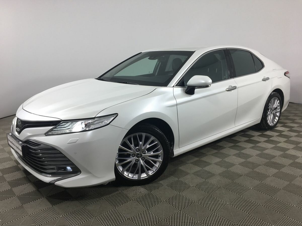 Toyota Camry, 2019